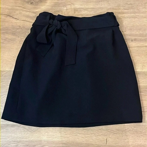 Pull & Bear black mini skirt Elastic Waist w/bow tie Women’s size M - Picture 1 of 7